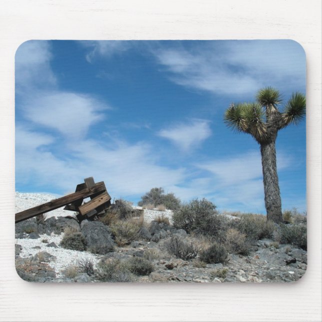 Talc Mine Ruins mit Joshua Tree Mousepad (Vorne)
