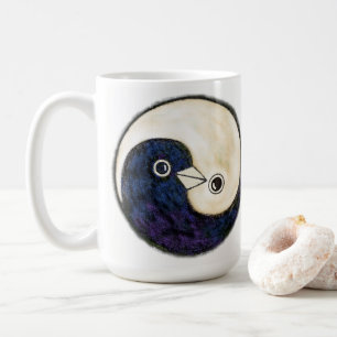 Tall Café Tasse mit Yin Yang Tauben der Ruhe