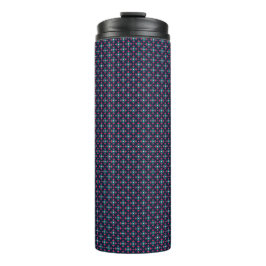 Tall insulated tumbler with a black lid thermosbecher