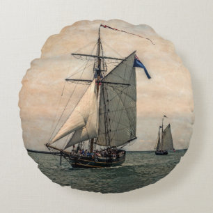 Tall Ships Festival, digital verändert Rundes Kissen