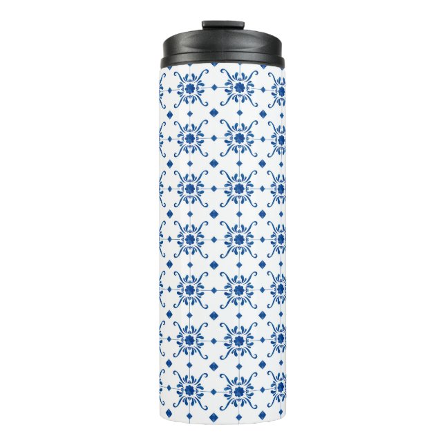 Tall, white travel mug with a black lid thermosbecher (Vorderseite)