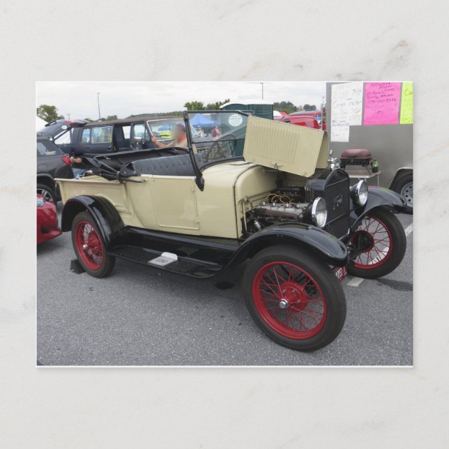 Tan Antique Car Postkarte (Vorderseite)