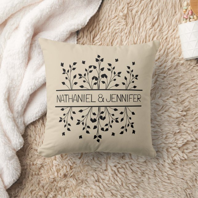 Tan & Black Floral Frame Monogram Wedding Kissen (Decke)