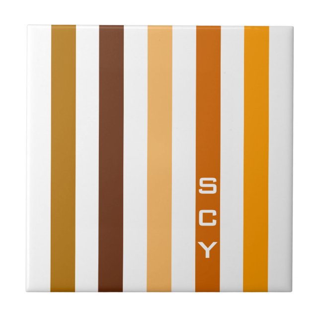 Tan Brown Orange Vertikal Stripes Monogramm Fliese (Vorderseite)