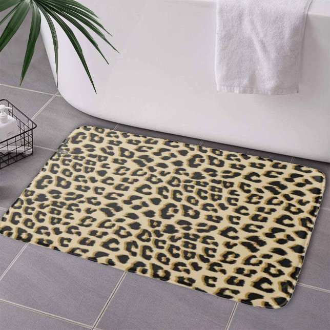 Tan Leopard Print Badematte (Tan Leopard Print Bath Mat by Looly Elzayat
)
