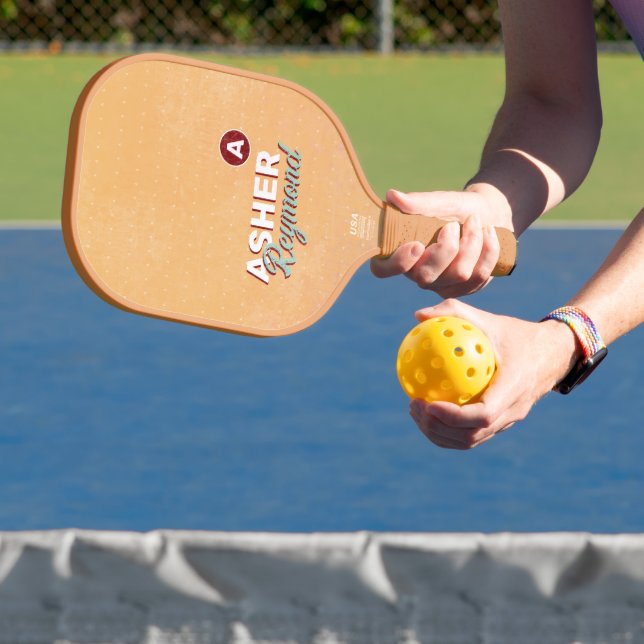 Tan Paddle mit dem modernen Retro-Namen (InSitu)