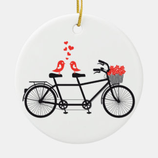 Tandemfahrrad mit niedlichen Liebevögeln Keramikornament