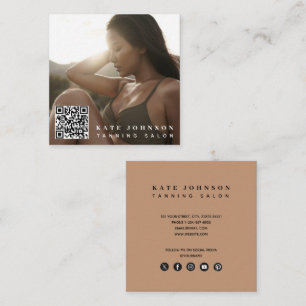 Tanning Salon Minimal Foto QR Code Social Media Quadratische Visitenkarte