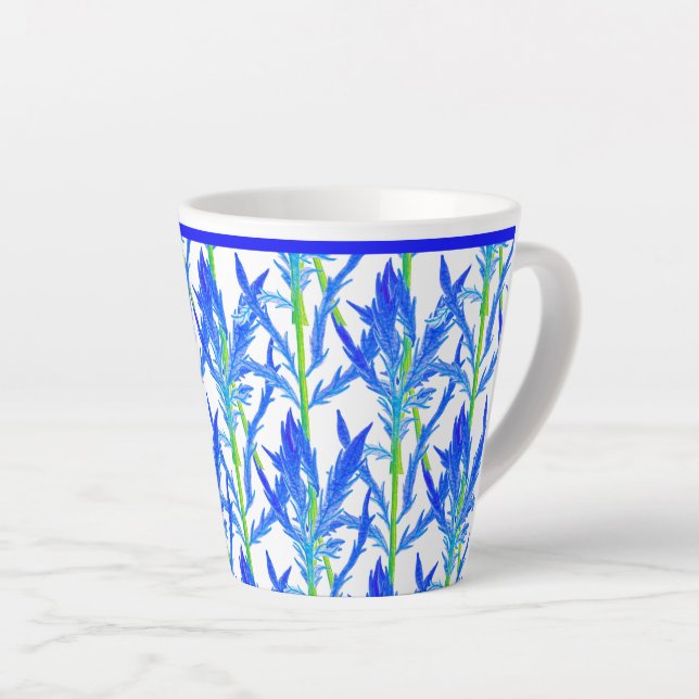 Tansy (L) auf einer kleinen Latte Mug Milchtasse (Rechte Ecke)