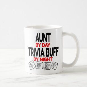 Tante-Lieben spielen Triviale Kaffeetasse