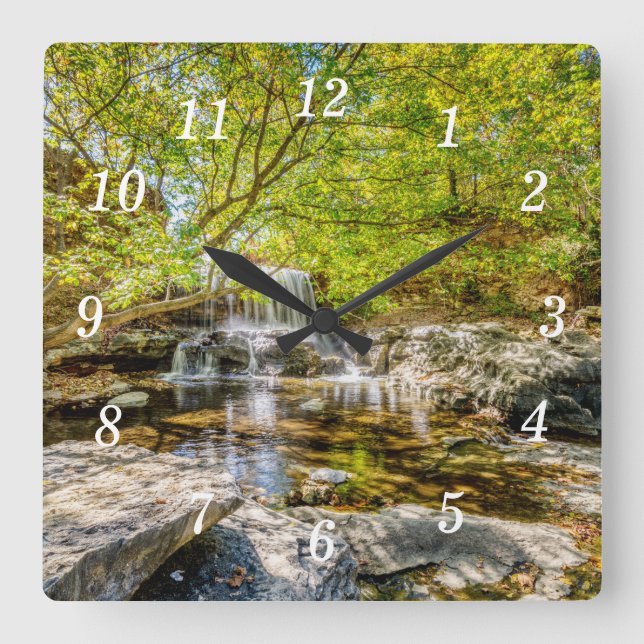 Tanyard Creek Wasserfall im Fall der Mauer Quadratische Wanduhr (Vorderseite)