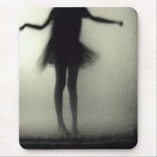 Tanz des Schattens Mousepad