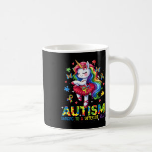 Tanzend, um ein anders schlagendes Einhorn zu sein Kaffeetasse