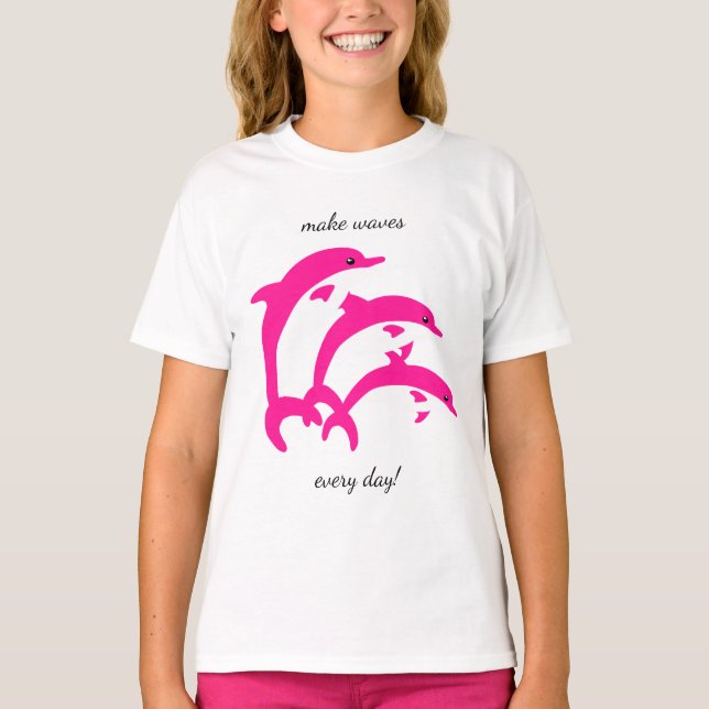 Tanzende Rosa Delphine T-Shirt (Vorderseite)