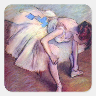 Tänzerin sitzend von Edgar Degas, Vintage Ballett  Quadratischer Aufkleber