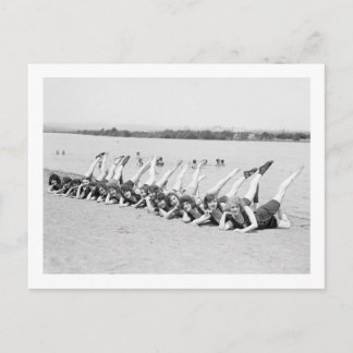 Tanzmädchen der 1920er postkarte