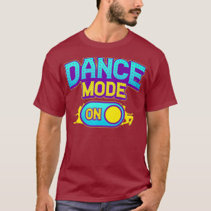 Tanzmodus Ein Retro-Disco Liebt Vintage 70er 80er T-Shirt