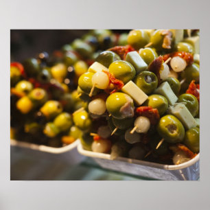 Tapas aus gefüllten Oliven Poster