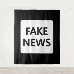 TAPESTRE - FAKE NEWS WANDTEPPICH