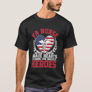 Tapfere Helden für VA-Krankenschwester T-Shirt