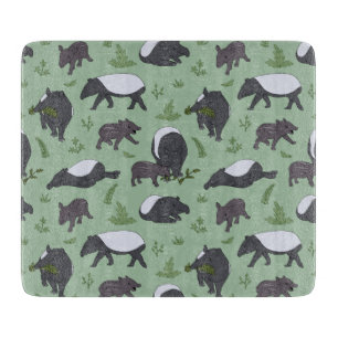 Tapir Family Dinner in Green Schneidebrett