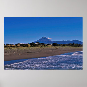 Taranaki and Fitzroy Beach Poster
