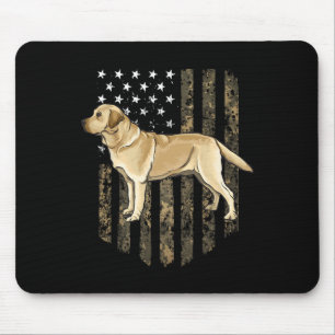 Tarnmuster-amerikanische Flagge Yellow Labrador Re Mousepad
