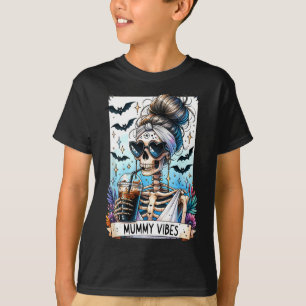Tarot Card Mummy Vibes Spooky Season Skelett Mama T-Shirt