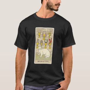 Tarotkarte Sieben der Kelche und Katze Kosmisches T-Shirt