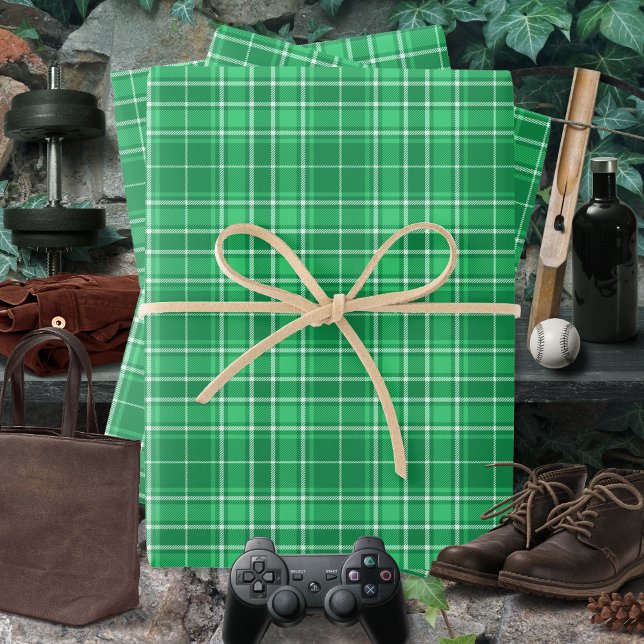 Tartan - Lebendes dunkelgrün bis leicht grün Geschenkpapier Set (Tartan - Vibrant Dark Green to Light Green Wrapping Paper Sheets by Leapfroglisics Shop)