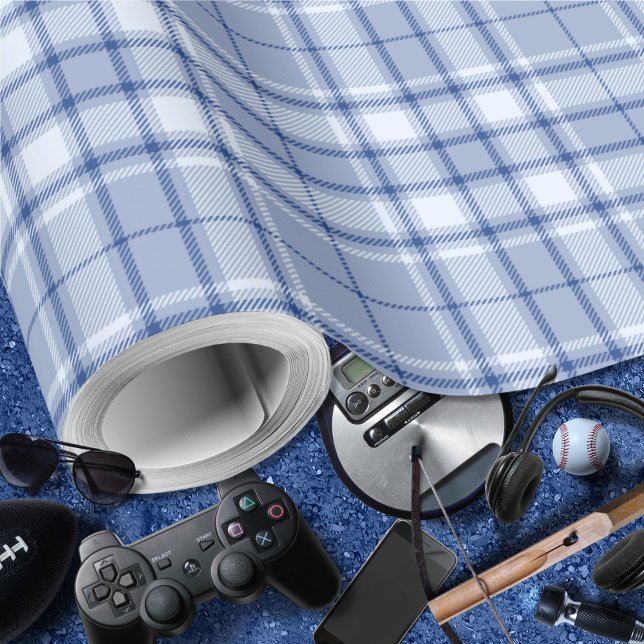 Tartan - Mittelblau bis leicht und Marineblau Geschenkpapier (Tartan - Medium blue to Light and Navy Blue Wrapping Paper by Leapfroglisics Shop)