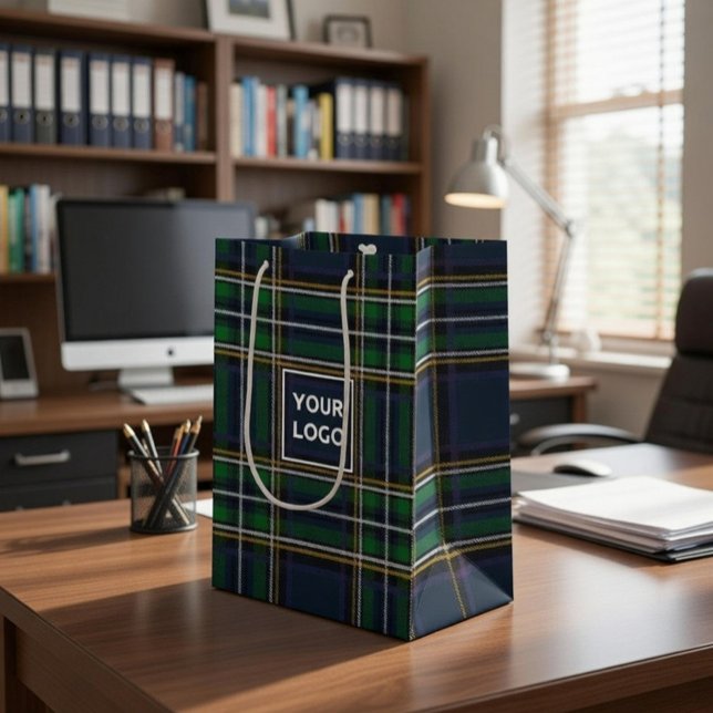Tartan Paper Gift Bag für benutzerdefiniertes Logo Mittlere Geschenktüte (Von Creator hochgeladen)