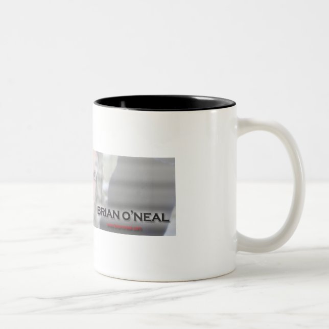 Tasse Brians O'Neal (Schwarzes u. Weiß) (Rechts)
