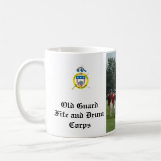 Tasse der alten Garde Fife und des Trommelkorps