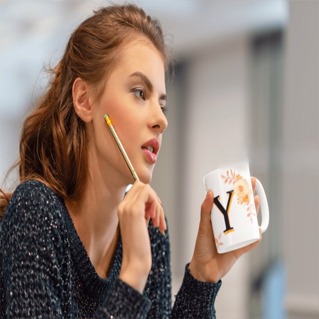 Tasse der Blumenmonogramme - Eleganter Letter Y-wr (Von Creator hochgeladen)