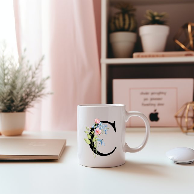 Tasse der ersten Floral Monogramm C (Von Creator hochgeladen)
