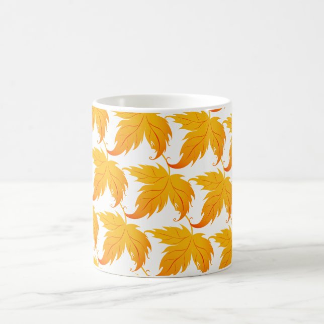 Tasse der Herbstlaub im Herbst (Mittel)
