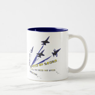 Tasse der Hornissen-F/A-18/des blaue