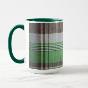 Tasse der karierten Keramik