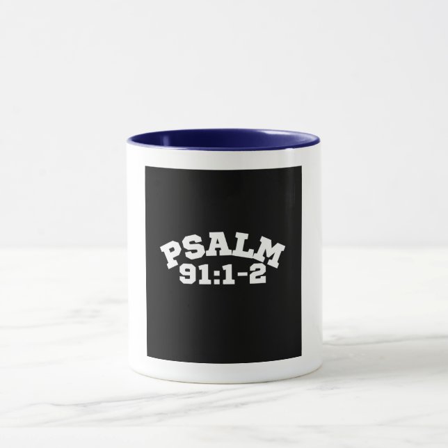 Tasse der klassischen Keramik (Zentrum)