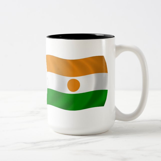 Tasse der Nigerflagge (Rechts)