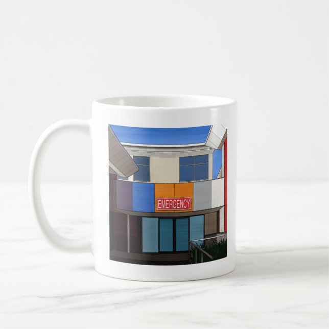 Tasse der Notfallabteilung (Links)
