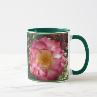 Tasse der riesigen Rose