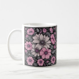 Tasse der rosa, schwarzen und weißen Blume