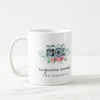 Tasse der Vintagen Aquarellkamera
