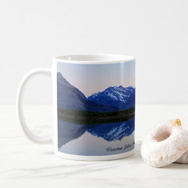 Tasse der Waterton-Seen (Mit Donut)