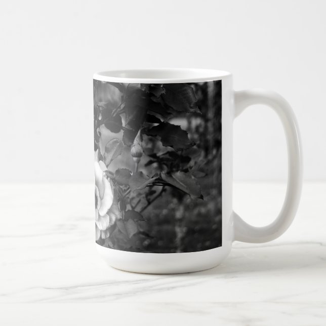 Tasse der White Rose Collection (Rechts)