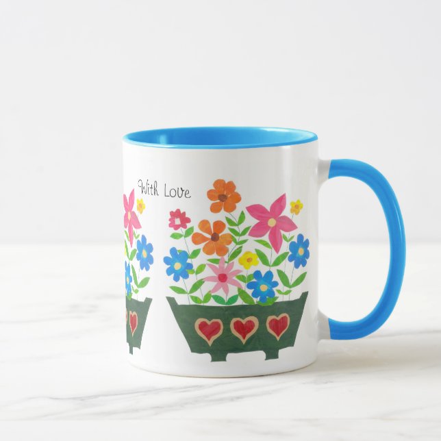 Tasse des Blumenkaffees für Mutter (Rechts)