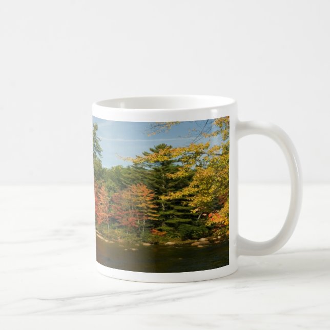 Tasse des Herbstflusses (Rechts)