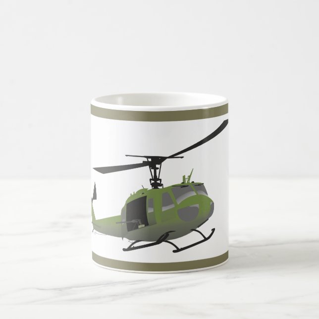 Tasse für Militärhubschrauber UH-1 Huey (Mittel)
